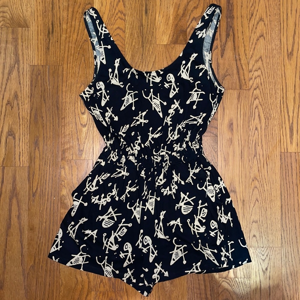 Forever 21 Patterned Romper with Pockets Size S